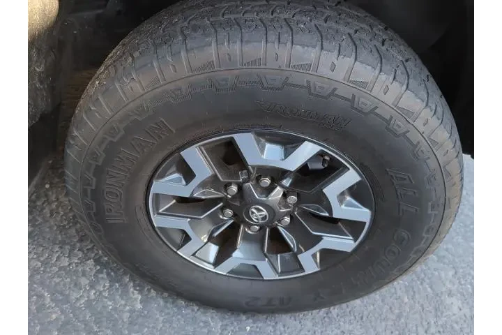 $29995 : Toyota Tacoma 2017 4x4 TRD P image 4