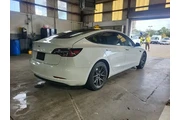 $21990 : Tesla Model 3 2022 AWD Long thumbnail