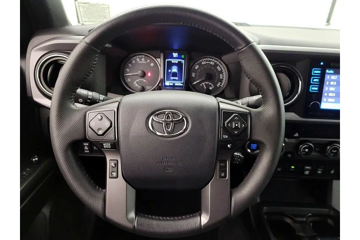 $36998 : Toyota Tacoma 2018 4x4 TRD P image 10