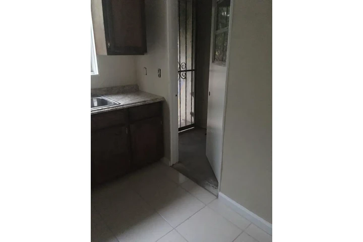 $1650 : Renta un apt tipo casita, 1B 1 image 3