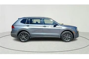 $23337 : Volkswagen Tiguan 2024 Wolfs thumbnail