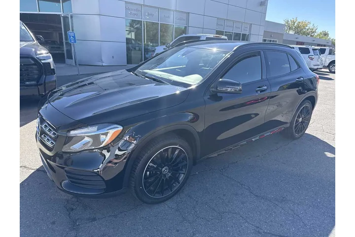 $22910 : 2019 GLA 250 4MATIC SUV image 3