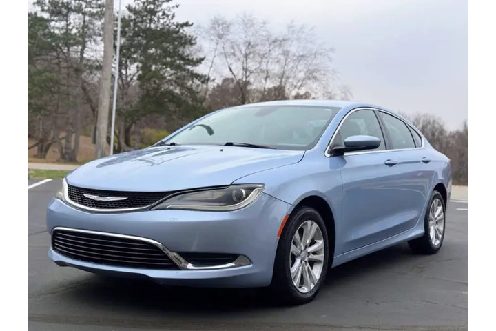 $6999 : 2015 200 Limited image 1