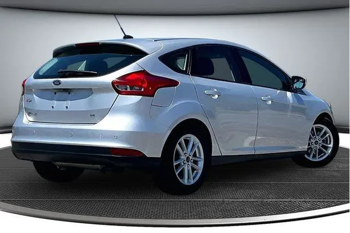 $7500 : Ford Focus 2015 SE 4dr Hatch image 6