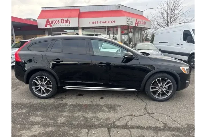 $12999 : Volvo V60 Cross Country 2015 image 4