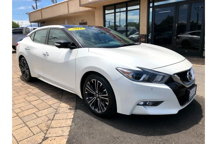 $13990 : 2016 Maxima 3.5 Platinum image 8