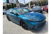 2025 Camry SE thumbnail