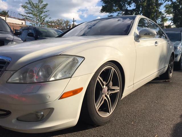 $14995 : Used 2009 S-Class 4dr Sdn 5.5 image 1