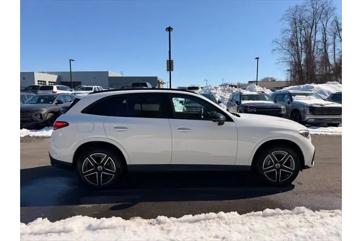 $35900 : Mercedes-Benz GLC 2023 AWD G image 3
