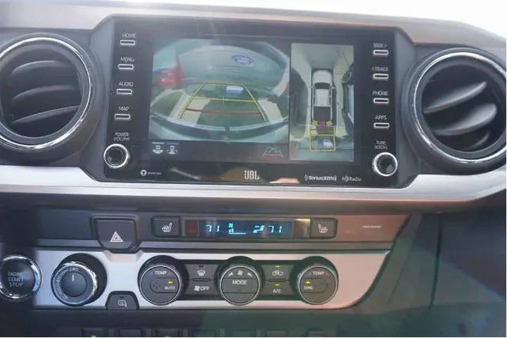 $37488 : Toyota Tacoma 2021 4x4 Limit image 9