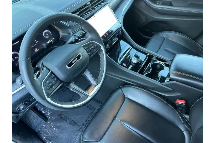 $29498 : Jeep Grand Cherokee 2023 4x4 image 10