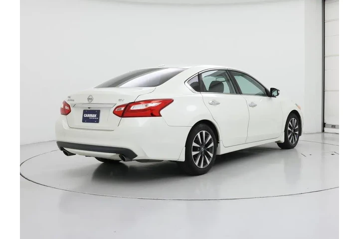 $13998 : Nissan Altima 2016 2.5 SV 4d image 8
