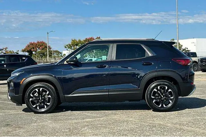 $15675 : Chevrolet Trailblazer 2021 L image 6