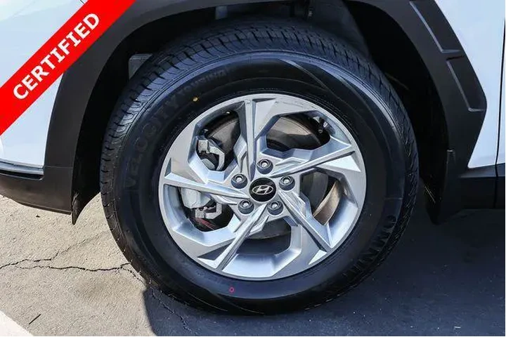 $25498 : Hyundai TUCSON 2023 AWD SEL image 9