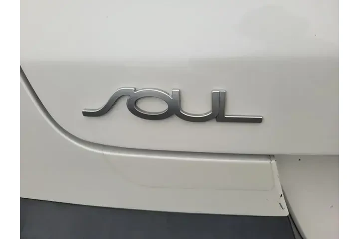 $12546 : Kia Soul 2022 LX 4dr Crossov image 7