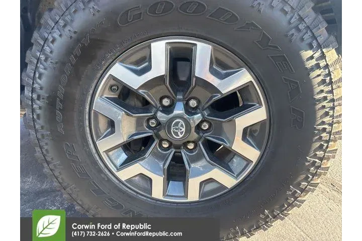 $35989 : Toyota Tacoma 2021 4x4 SR V6 image 4