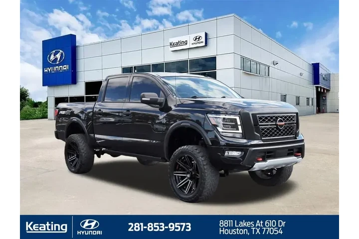 $32545 : Nissan Titan 2020 4x4 SV 4dr image 3