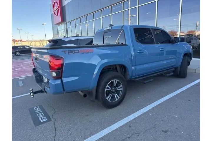 $31991 : Toyota Tacoma 2019 4x4 TRD S image 6