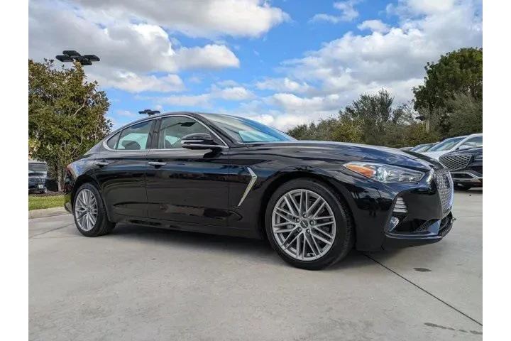 $25340 : Genesis G70 2020 AWD 2.0T 4d image 1