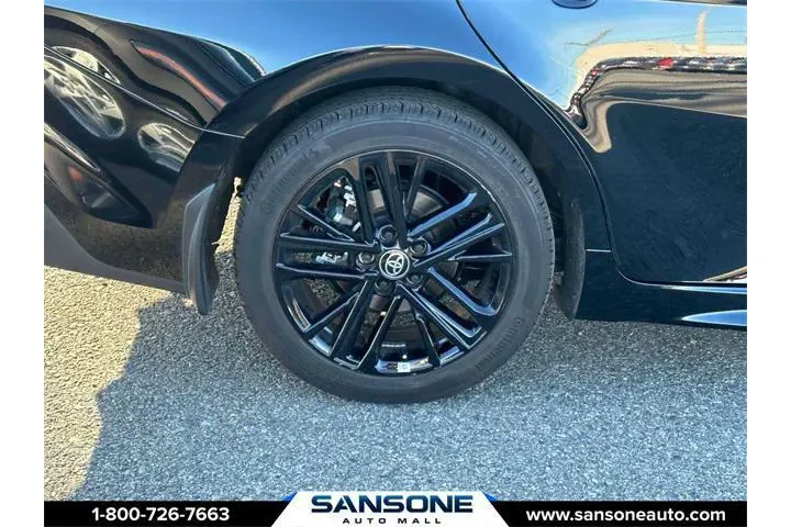 $30959 : Toyota Camry 2025 AWD SE 4dr image 6