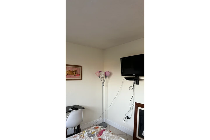 $1000 : Habitación amueblada image 4