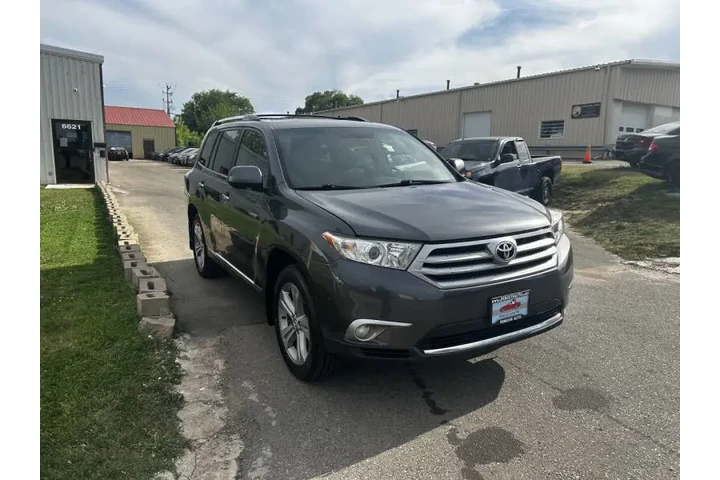 $11990 : 2013 Highlander Limited image 9