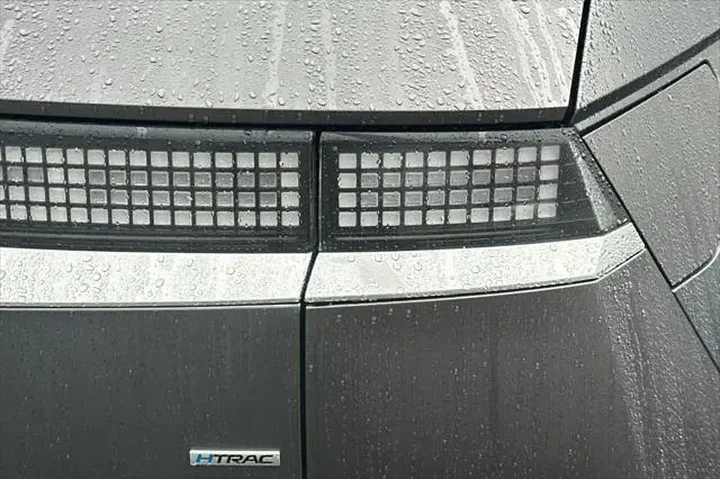 $30990 : Hyundai IONIQ 5 2023 AWD Lim image 6