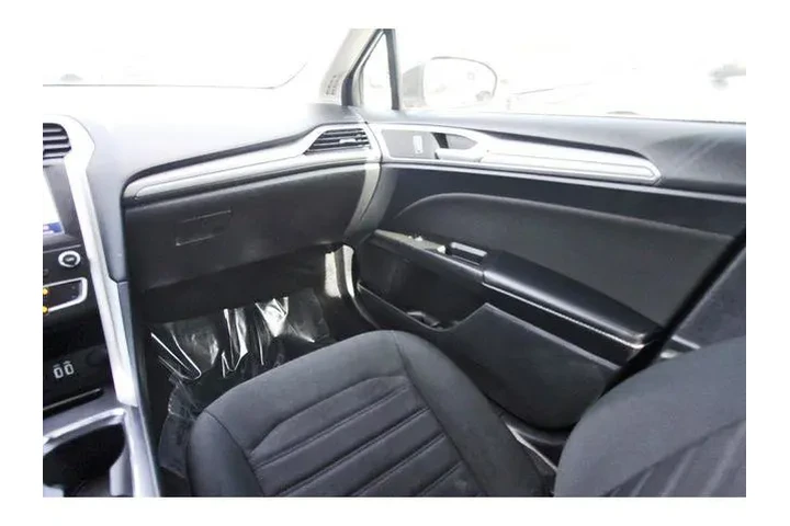 $14090 : Ford Fusion 2020 SE 4dr Seda image 9