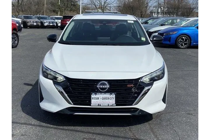 $18612 : Nissan Sentra 2025 SR 4dr Se image 2