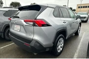 $28990 : Toyota RAV4 2025 AWD LE 4dr thumbnail