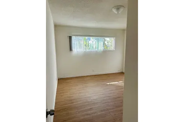 LONG BEACH RENTO APTO . image 2