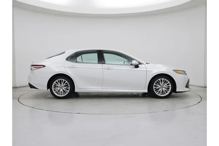$26998 : Toyota Camry 2020 XLE 4dr Se image 7