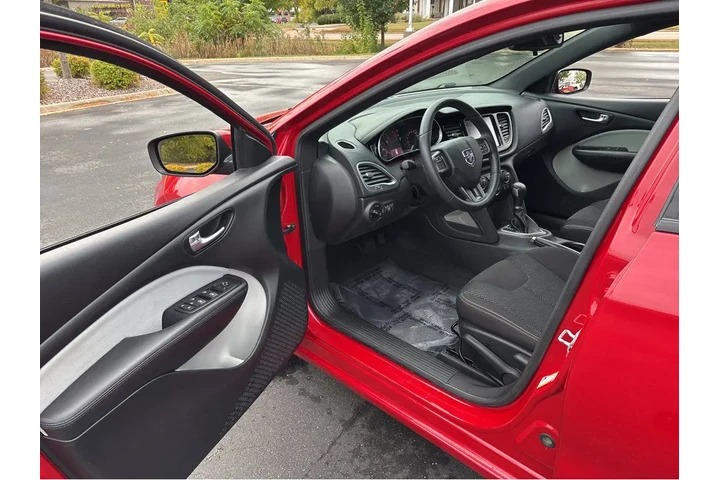 $10000 : 2015 Dart SXT image 2