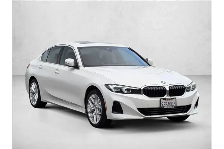 $38777 : BMW 3 Series 2025 AWD 330i x image 3