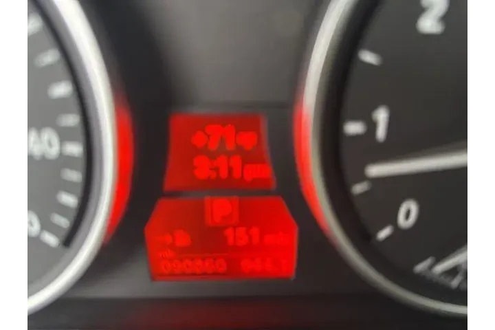 $10000 : BMW X5 2011 AWD xDrive50i 4d image 2