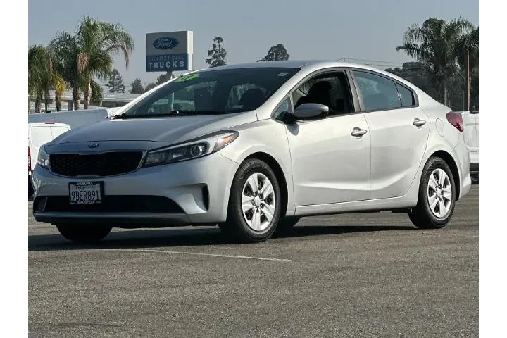 $11990 : Kia Forte 2017 LX 4dr Sedan image 7