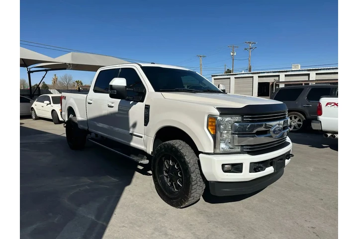 $37995 : 2017 FORD F250 SUPER DUTY CRE image 5