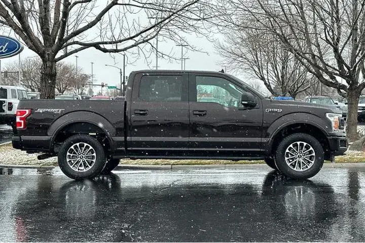 $29995 : Ford F-150 2019 4x4 XLT 4dr image 8