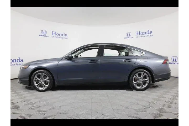 $30875 : Honda Accord Hybrid 2024 EX- image 4