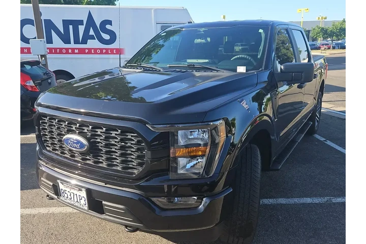 $35900 : Ford F-150 2023 4x4 Lariat 4 image 1