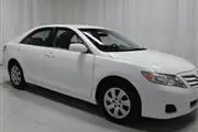 --Camry LE-- 2011 Toyota -- SD en Los Angeles