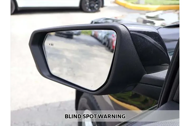 $15695 : GMC Terrain 2022 SLE 4dr SUV image 4