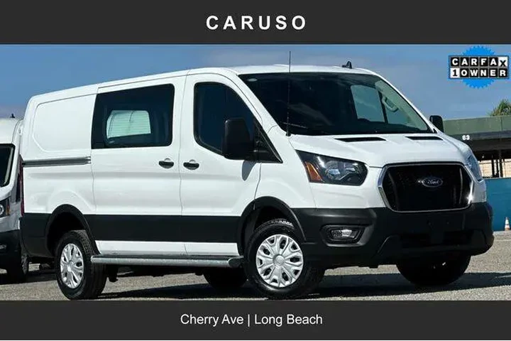 $38822 : Ford Transit 2024 250 3dr SW image 1