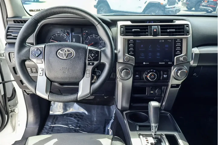 $39500 : Toyota 4Runner 2022 4x2 SR5 image 3