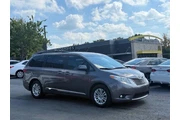 $17995 : 2017 Sienna XLE 8-Passenger thumbnail