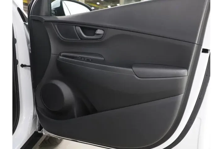 $18998 : Hyundai KONA 2019 AWD SEL 4d image 9