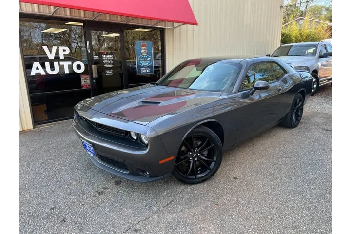 $16999 : 2017 Challenger SXT image 1