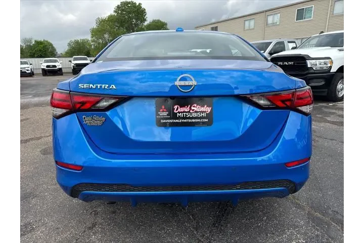 $21030 : Nissan Sentra 2025 SV 4dr Se image 5
