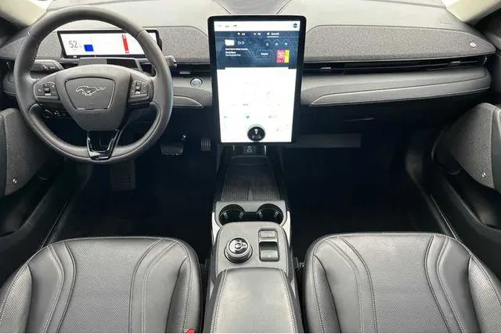 $25666 : Ford Mustang Mach-E 2023 Pre image 5