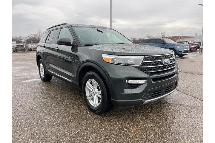 $26925 : Ford Explorer 2023 AWD XLT 4 image 3